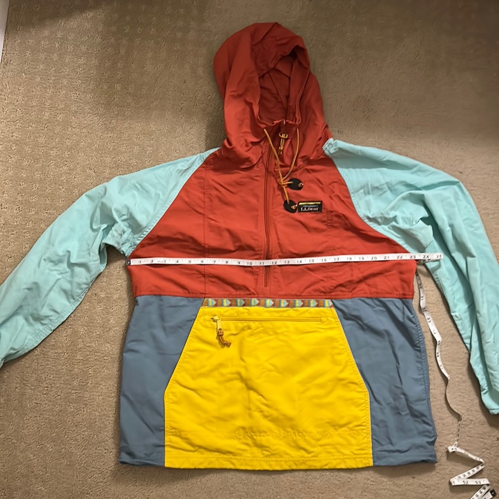 L.L. Bean mountain classic anorak multicolor.
